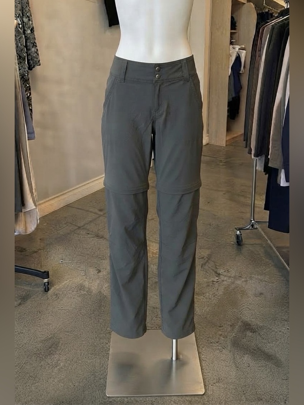 Columbia Omni-Shield Convertible Hiking Pants Size 8 Regular Grey Shorts